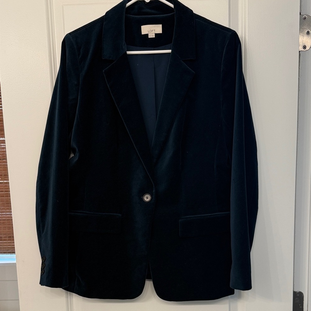 LOFT Women's Elegant Dark Blazer